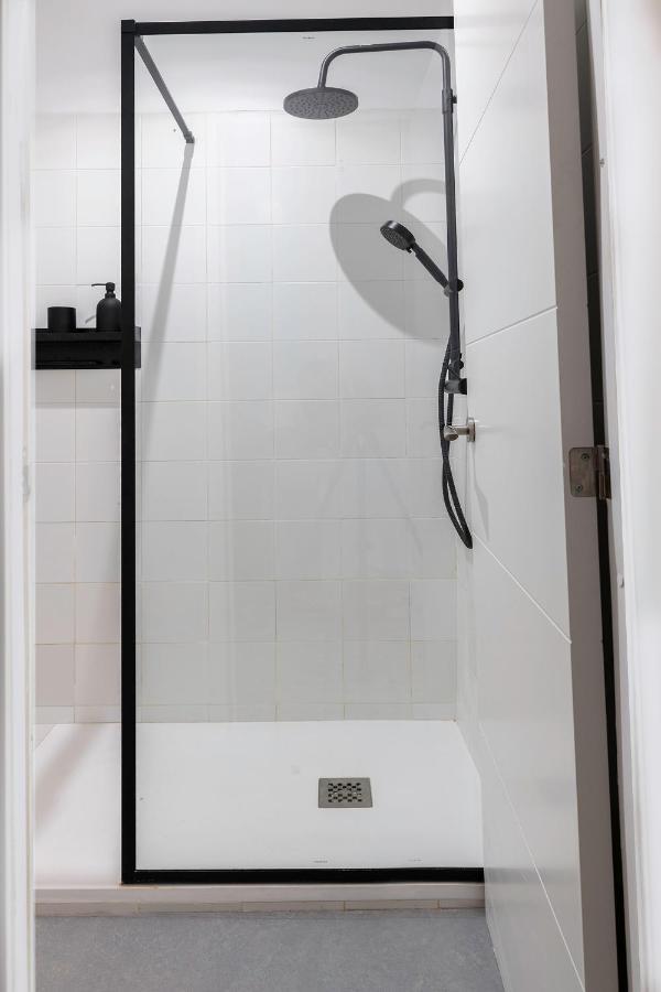 Hostel B-Garden Bcn Barcelona Zewnętrze zdjęcie
