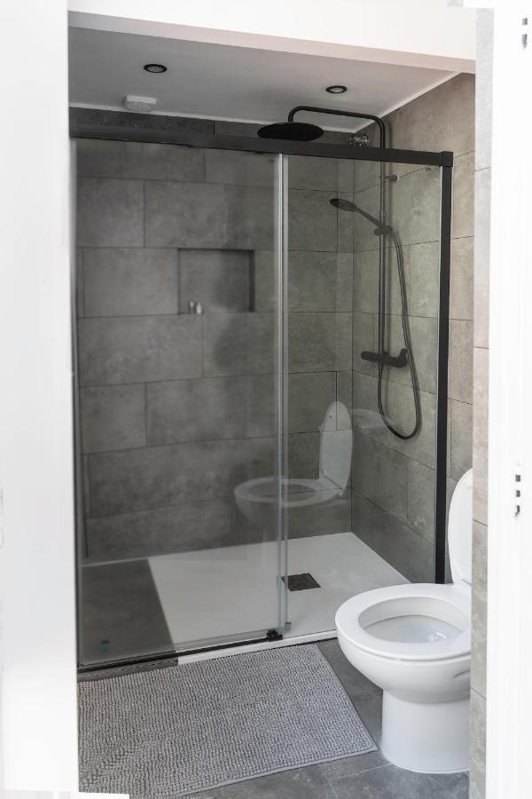 Hostel B-Garden Bcn Barcelona Zewnętrze zdjęcie
