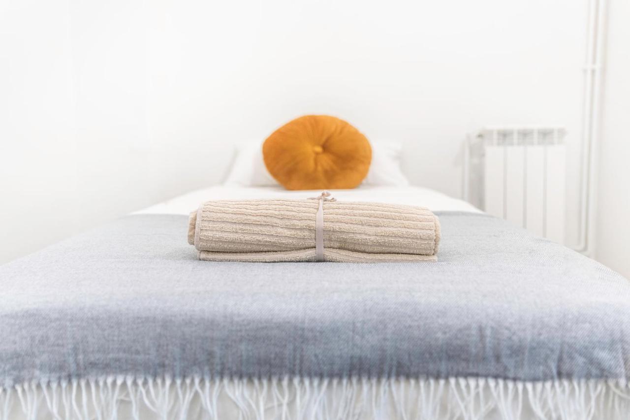 Hostel B-Garden Bcn Barcelona Zewnętrze zdjęcie