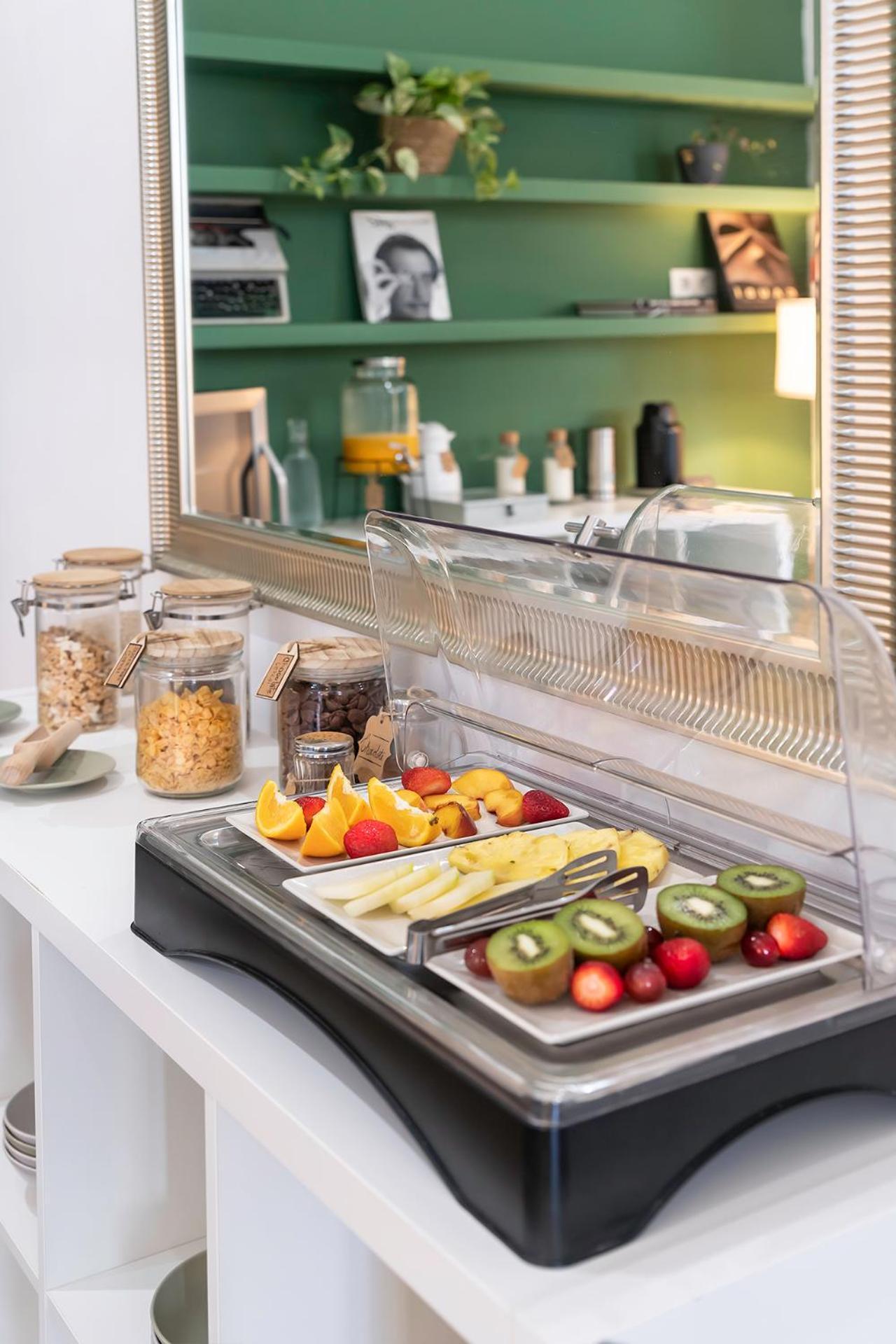 Hostel B-Garden Bcn Barcelona Zewnętrze zdjęcie