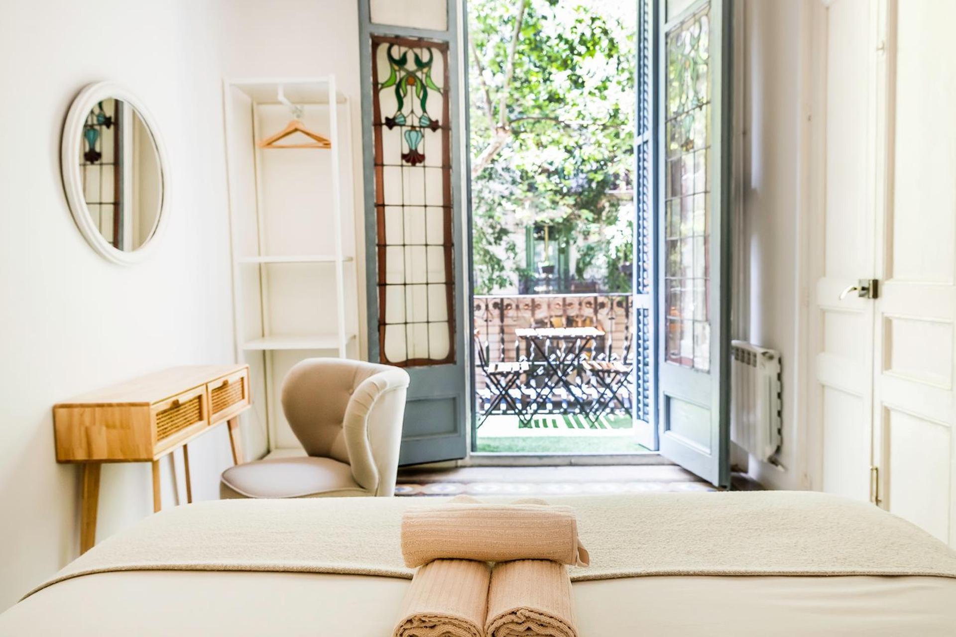 Hostel B-Garden Bcn Barcelona Zewnętrze zdjęcie